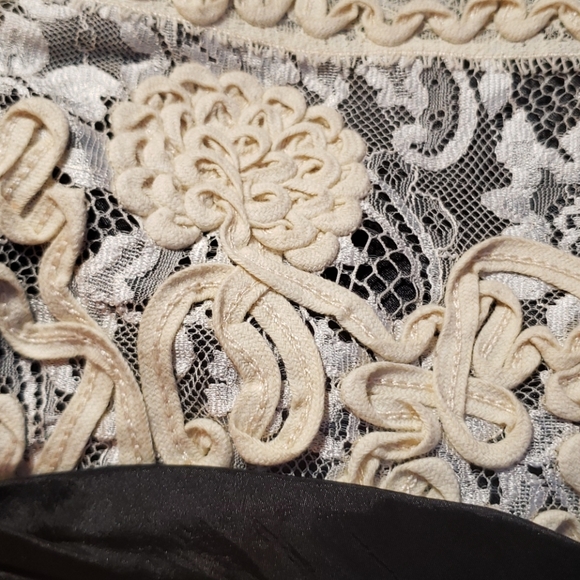 Betsy Johnson dress - Picture 7 of 8